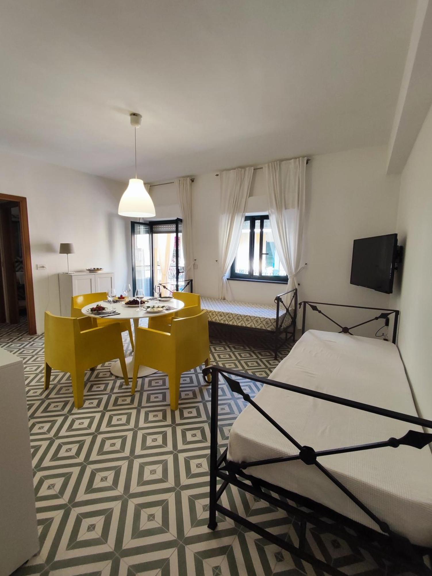 Case Borgo Vacanze Letojanni Exterior foto